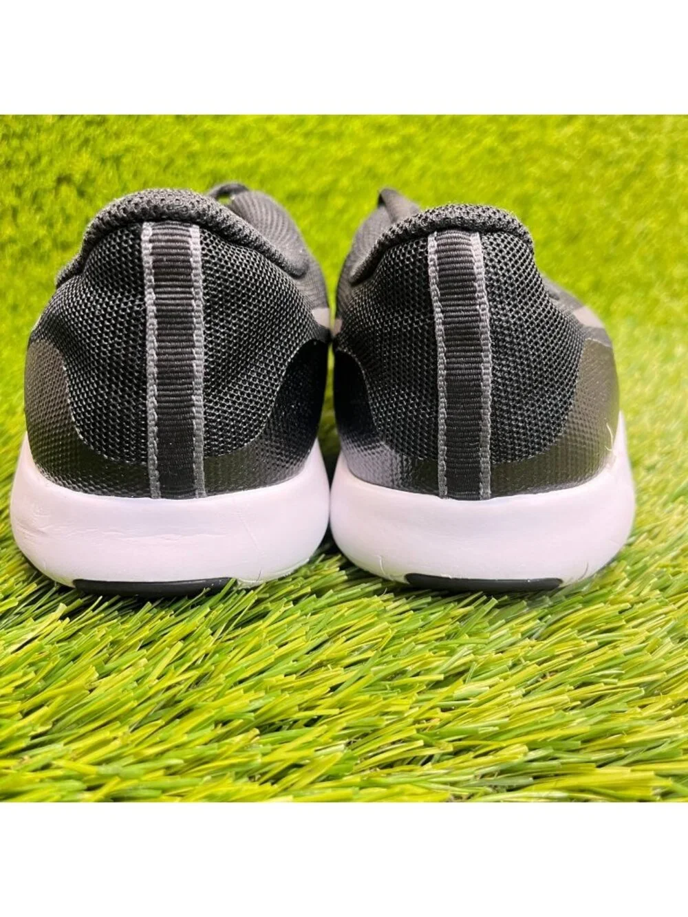 Nike Flex Contact Boys Size 6.5Y Black White Athletic Running Shoes Sneakers